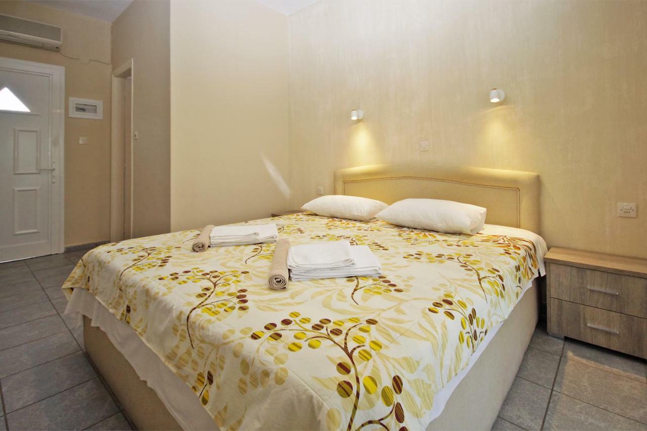 Funbeach Rooms Неос-Мармарас Екстер'єр фото